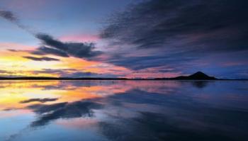 Lake Myvatn Reflections | Obraz na stenu