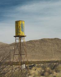Yellow Water Tower I | Obraz na stenu