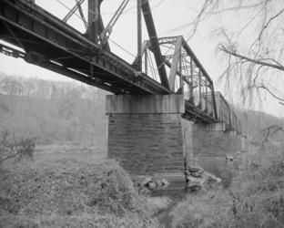 GENERAL VIEW NORTH, SOUTHEAST SIDE FROM SOUTHEAST BANK. - Joshua Falls Bridge, Spanning James River at CSX Railroad, Lynchburg | Obraz na stenu