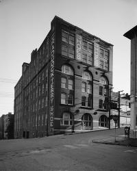 GENERAL VIEW, WITH NINTH ST. FACADE ON RIGHT - Craddock-Terry Shoe Company, Ninth and Jefferson Streets, Lynchburg | Obraz na stenu