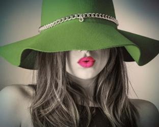 Vintage Fashion - Green Hat | Obraz na stenu
