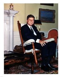 JFK in Yellow Oval Room 1962 | Obraz na stenu