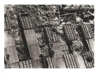 Between Arizona and Nevada. Placing concrete in the sidewall of the Nevada spillway | Obraz na stenu