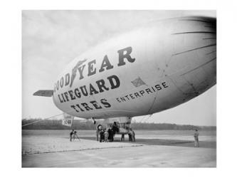 Goodyear Blimp at Washington Air Post, 1938 | Obraz na stenu