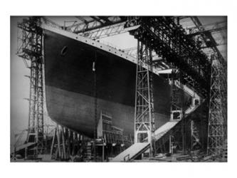 Titanic Constructed at the Harland and Wolff Shipyard in Belfast | Obraz na stenu