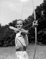 1930s Girl with Bow and Arrow | Obraz na stenu