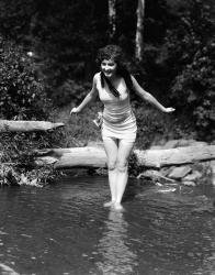 1920s Long-Haired Woman In Bathing Suit | Obraz na stenu