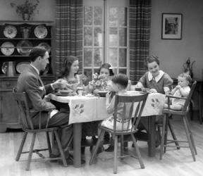 1930s Family Of 6 Sitting At The Table | Obraz na stenu