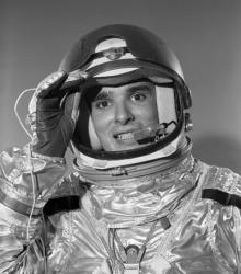 1960s Portrait Of Saluting Astronaut In Space? | Obraz na stenu