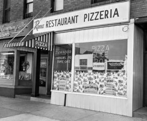 1960s Restaurant Pizzeria Storefront | Obraz na stenu