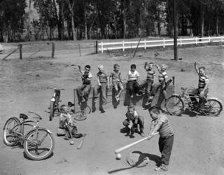 1950s 10 Neighborhood Boys Playing Sand Lot Baseball | Obraz na stenu