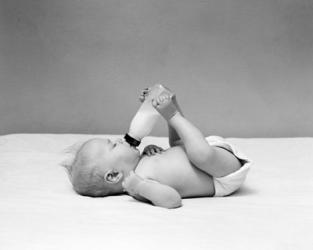 1940s Baby Prone Drinking From Milk Bottle | Obraz na stenu