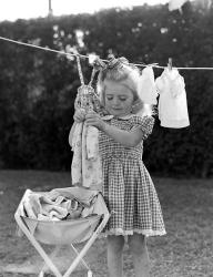 1940s 1950s Girl Gingham Dress Hanging | Obraz na stenu