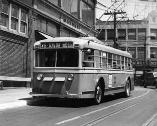 Vehicle Operates As Trackless Trolley Electric Bus Or Gasoline Bus Public Transportation Elizabeth NJ | Obraz na stenu