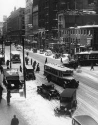 Snowy Philadelphia City Street In Winter | Obraz na stenu