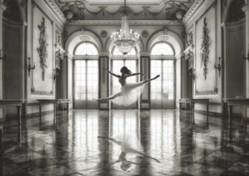 Ballerina in a Palace Hall | Obraz na stenu