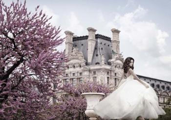 Young Woman at the Chateau de Chambord | Obraz na stenu