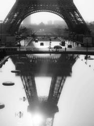 The Eiffel Tower Reflected, Paris | Obraz na stenu