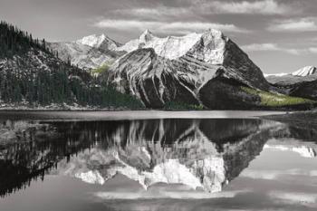 Kananaskis Lake Reflection BW with Color | Obraz na stenu