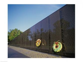 Wreaths on the Vietnam Veterans Memorial Wall, Vietnam Veterans Memorial, Washington, D.C., USA | Obraz na stenu