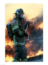 Firefighter at a rescue operation | Obraz na stenu