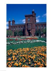 Formal garden in front of a museum, Smithsonian Institution, Washington DC, USA | Obraz na stenu