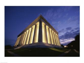 Low angle view of the Lincoln Memorial lit up at night, Washington D.C., USA | Obraz na stenu