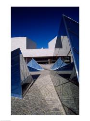 Sculptures in front of an art museum, National Gallery Of Art, Washington DC, USA | Obraz na stenu