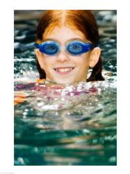Close-up of a girl in a swimming pool | Obraz na stenu