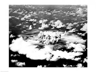 Aerial view of an atomic bomb explosion, Bikini Atoll, Marshall Islands | Obraz na stenu