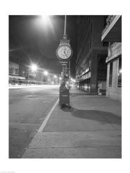 Night view with street clock and mailbox | Obraz na stenu