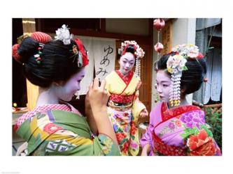 Three geishas, Kyoto, Honshu, Japan | Obraz na stenu