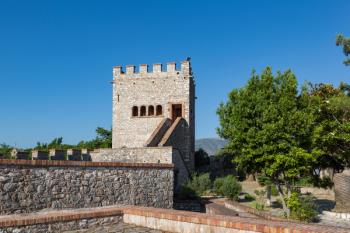 Albania. Butrint or Buthrotum archeological site; a UNESCO World Heritage Site. The Butrint Museum on the hill which was once the ancient acropolis. The building is a reconstructed Venetian castle. (photo) | Obraz na stenu