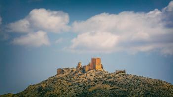 Tabernas, Almeria Province, Andalusia, southern Spain. The 11th century castle of Tabernas. | Obraz na stenu