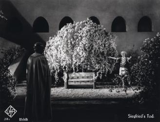 Still from the film "Die Nibelungen: Siegfried" with Paul Richter, 1924 (b/w photo) | Obraz na stenu