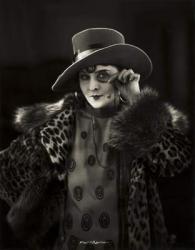 Portrait of Lilian Harvey in the film "Die tolle Lola", 1927 (b/w photo) | Obraz na stenu