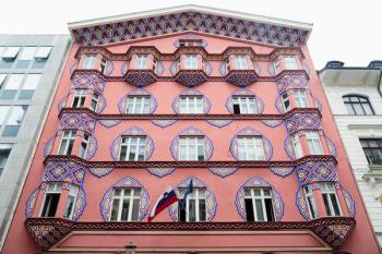 Cooperative Bank facade, Ljubljana (photo) | Obraz na stenu