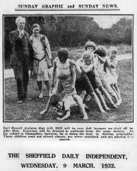 Bertrand Russell and his wife Dora Black with pupils from their Beacon Hill School, 1932 (b/w photo) | Obraz na stenu