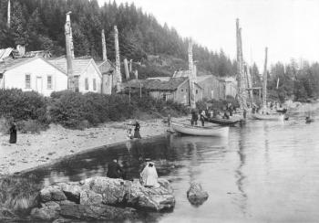 Village in Alaska, c.1900 (b/w photo) | Obraz na stenu