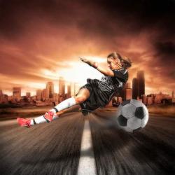 Soccer Girl, 2012, (Direct Print on Brushed Aluminium, BUTLERFINISH® Look) | Obraz na stenu