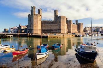 Caernarfon, Wales, UK. The castle. (photo) | Obraz na stenu