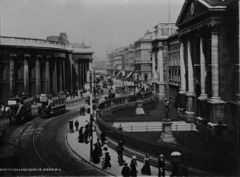 Trinity College Dublin (b/w photo) | Obraz na stenu