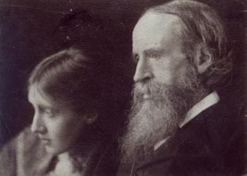 Virginia Woolf and her father Sir Leslie Stephen, c.1903 (b/w photo) | Obraz na stenu