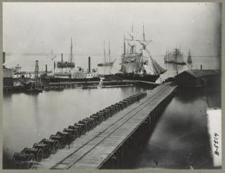 Magazine wharf at City Point, Virginia, c.1865 (b/w photo) | Obraz na stenu