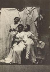 Cook Cousins in Classical Costume in Eakins's Chesnut Street Studio, c.1892 (platinum print) | Obraz na stenu