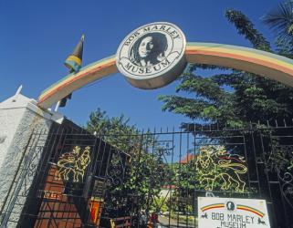 View of the entrance (photo) | Obraz na stenu