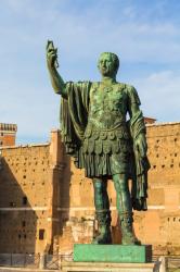 Statue of the Emperor Nerva with Trajan's Forum behind, Rme, Italy (photo) | Obraz na stenu