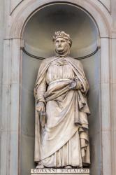 Florence, Florence Province, Tuscany, Italy. Statue in Piazzale degli Uffizi of Italian poet Giovanni Boccaccio, 1313-1375. (photo) | Obraz na stenu