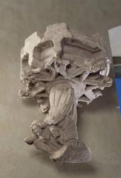 Pending Keystone: an angel (sandstone) | Obraz na stenu