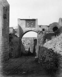 The Ecce Homo Arch across the Via Dolorosa in Jerusalem, 1857 (b/w photo) | Obraz na stenu